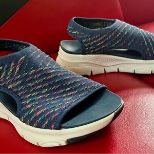 Skechers Women's, GO Walk Arch Fit - Imagined Slip-On, Size 7